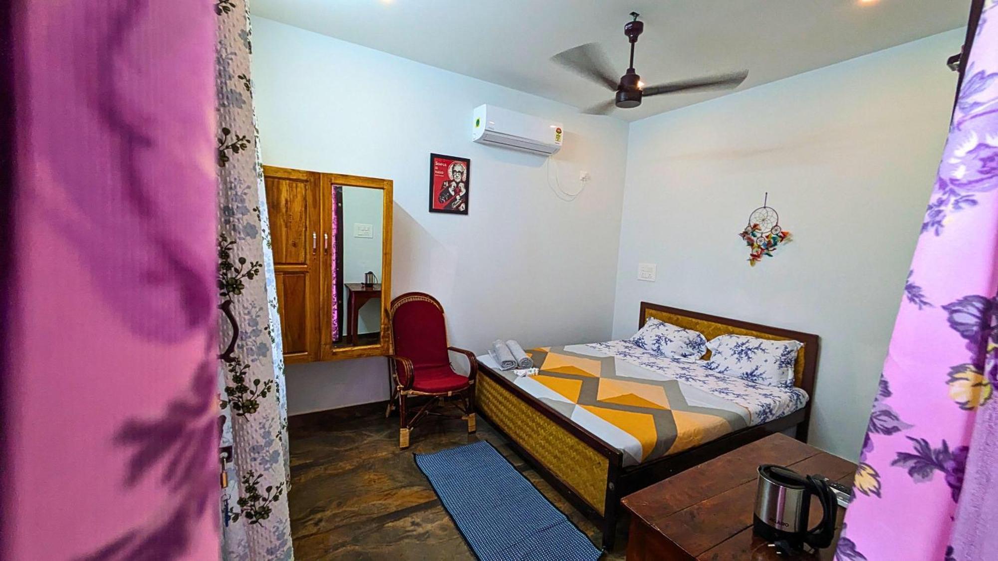 Hostelexp, Varkala - A Beach Town Hostel Exteriör bild